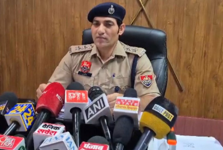 Gurugram Police Detain 13 Suspected Bangladeshi Nationals Over Illegal Residence, Begin Deportation Action